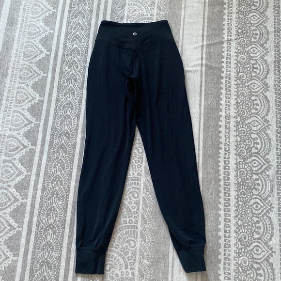 Lululemon Align Jogger 28" - Picture 10 of 14